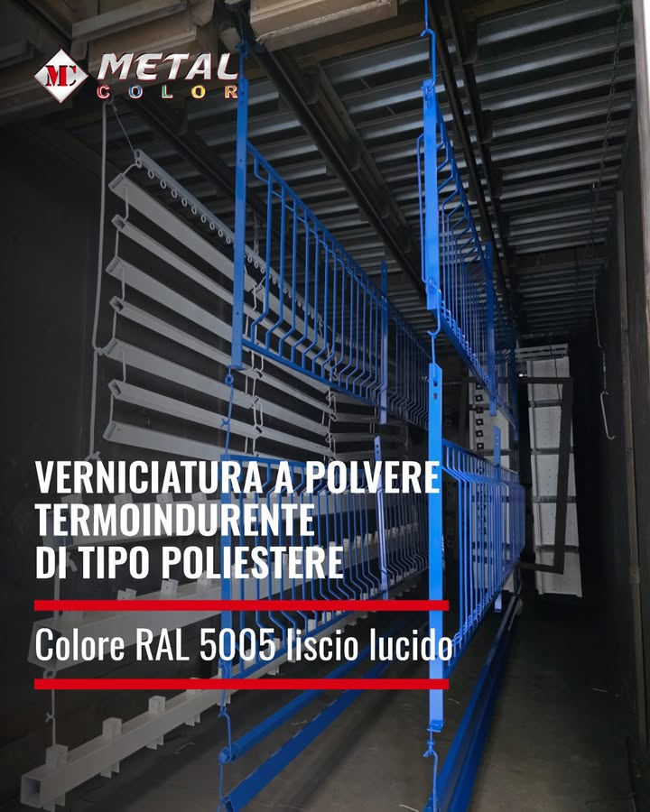 Finitura RAL 5005 – Liscio Lucido
Verniciatura a polvere termoindurente di